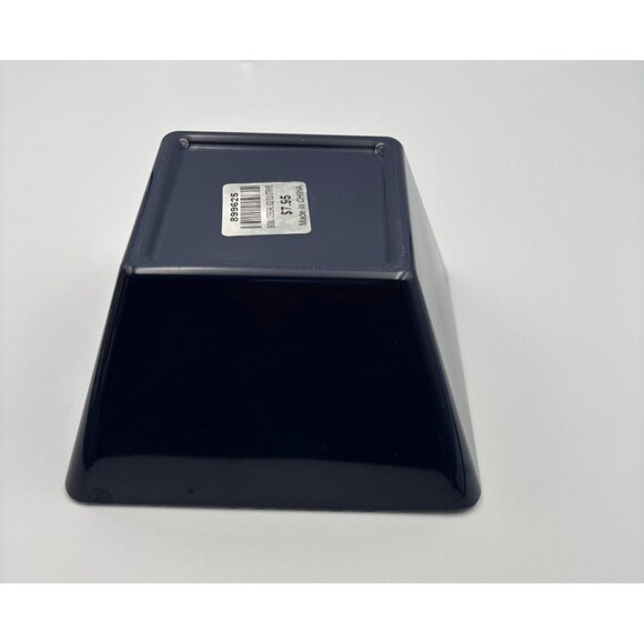 3 Sur La Table Square Blue Quatrefoil Melamine Dinner Plates + Small Snack Bowl - Picture 7 of 7